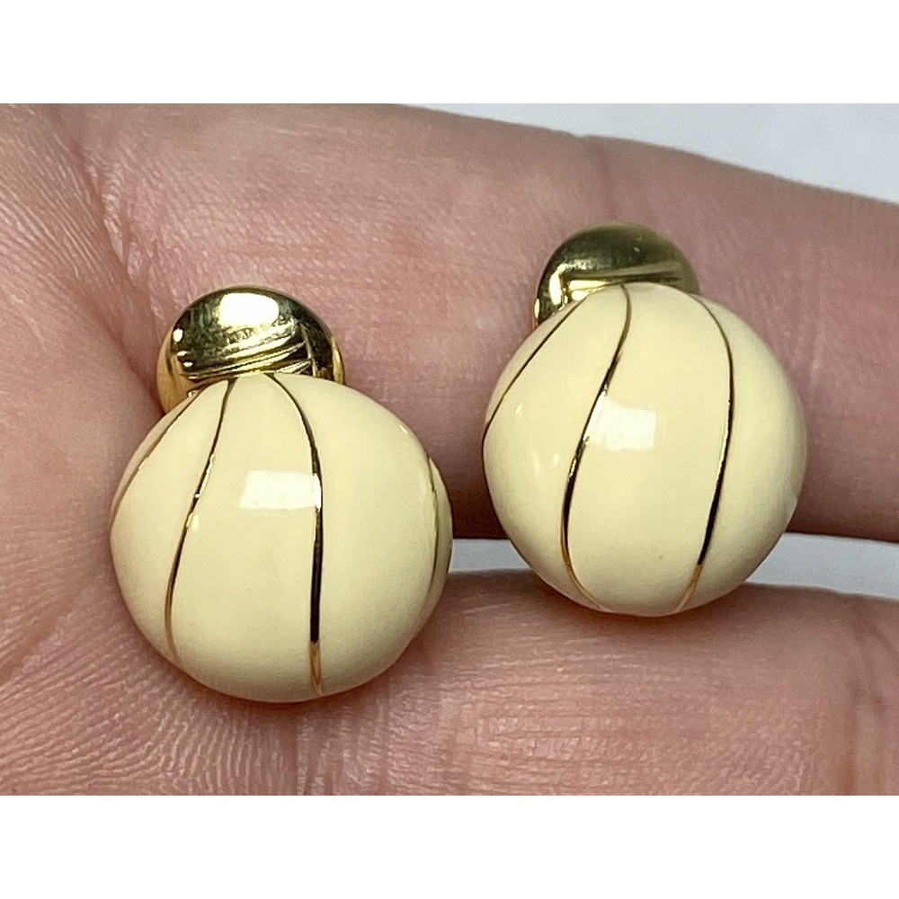 Monet Signed Gold Tone Clip On Cream Enamel‎ Earrings Art Deco Huggie